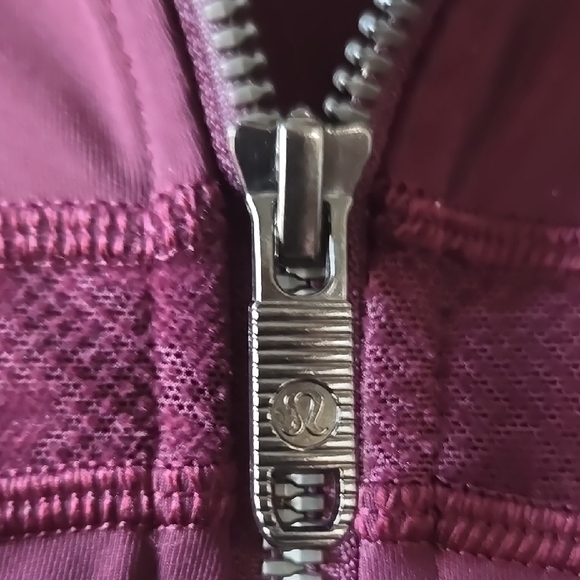 Lululemon Perfect Purple Athletic Coat. - Picture 4 of 4